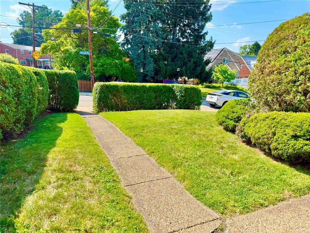 4289 Glen Lytle Road Pittsburgh, PA 15217 - Photo 39 of 46 A walkway to the front entry.