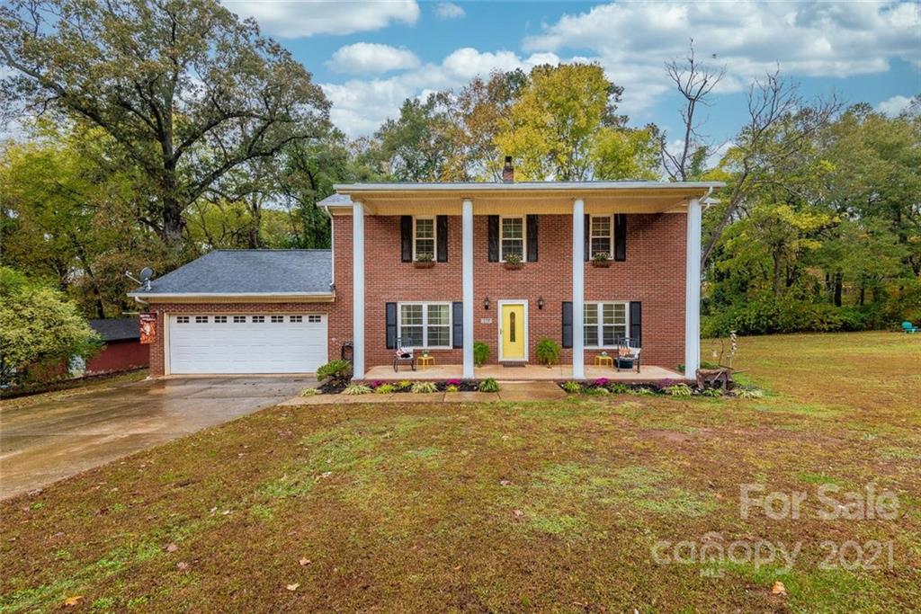 2440 Laboratory Road Lincolnton, NC 28092 - Photo 1 of 30 Gallery Image 1