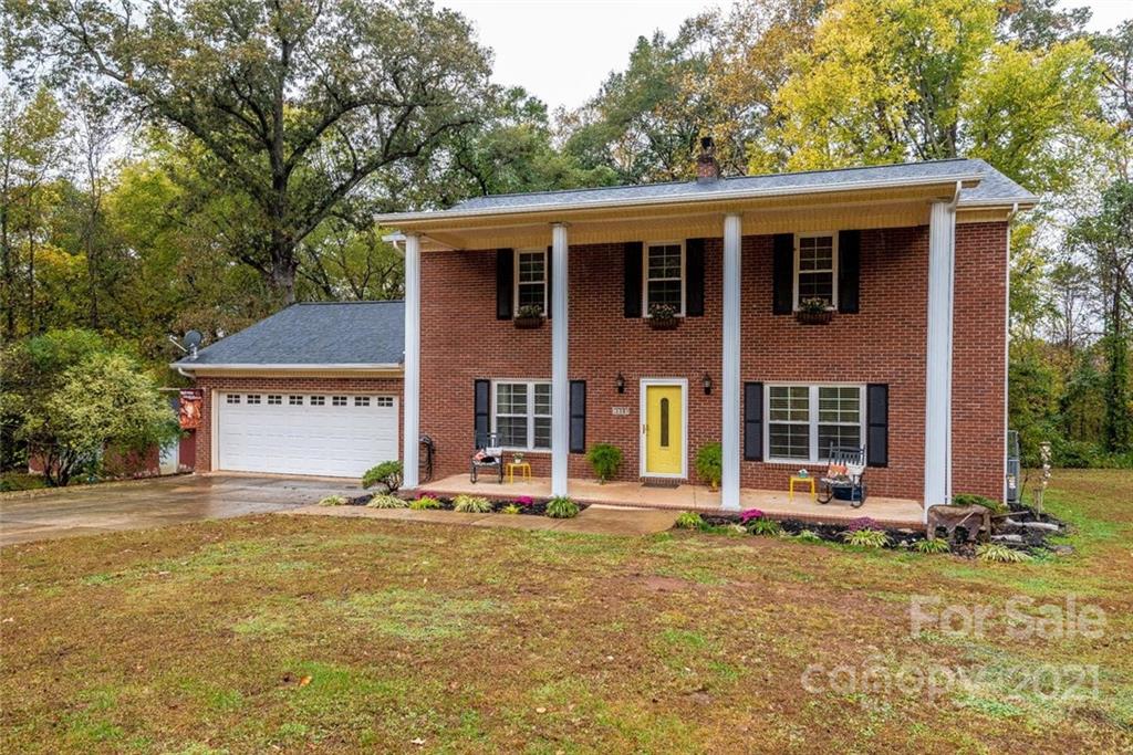 2440 Laboratory Road Lincolnton, NC 28092 - Photo 3 of 30 Gallery Image 3