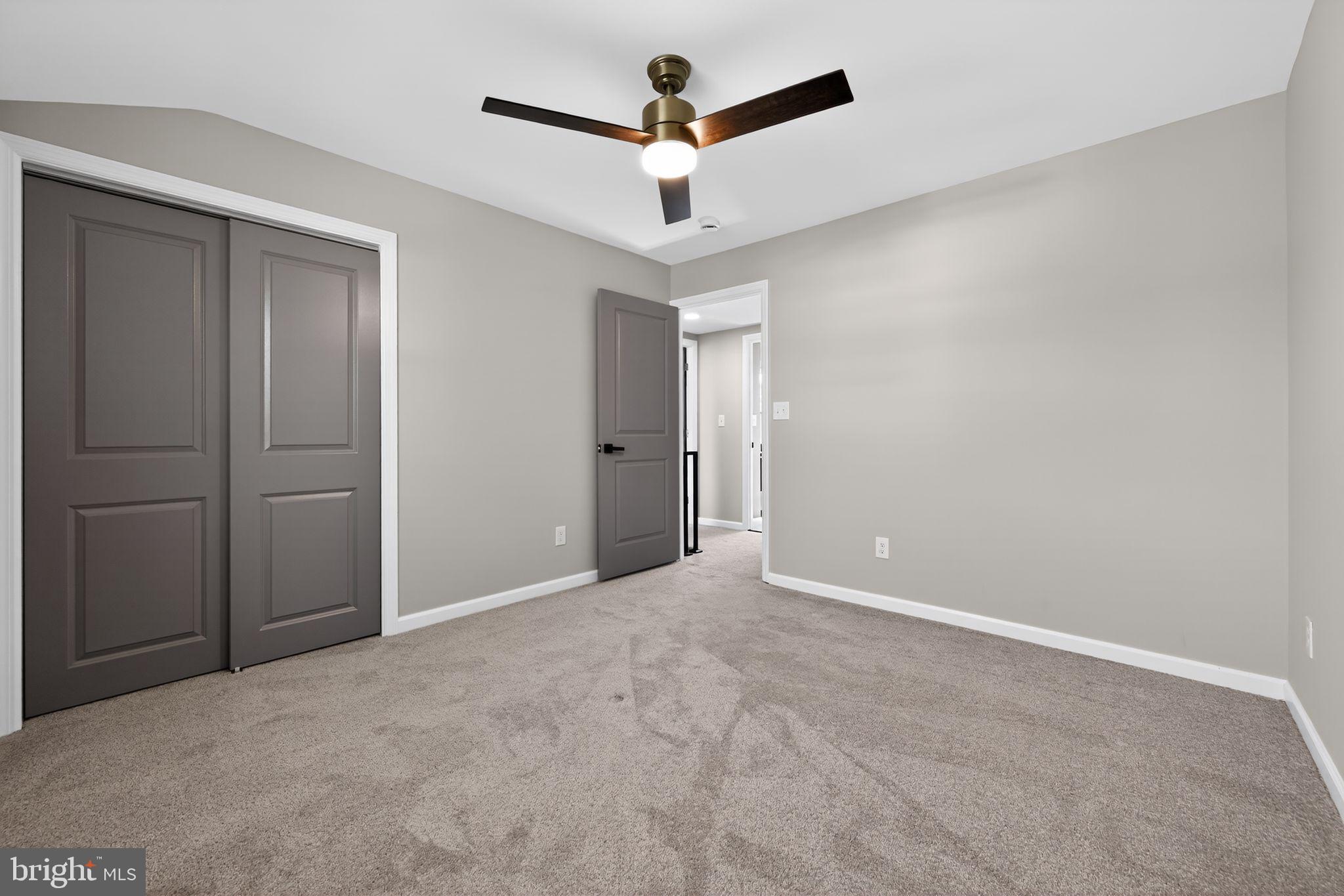 299 Kent Road Warminster, PA 18974 - Photo 19 of 33 Spacious room with modern finishes.