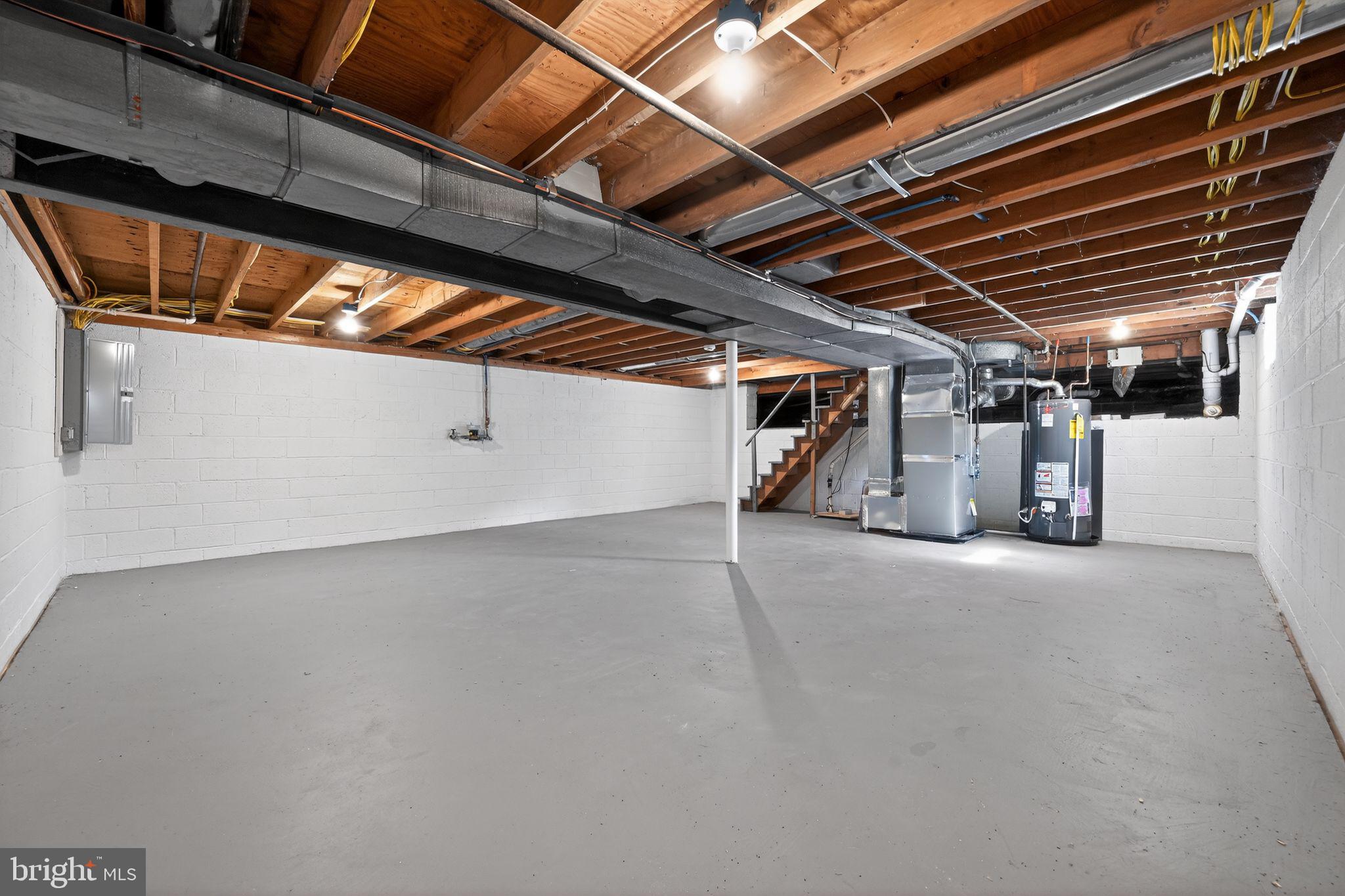 299 Kent Road Warminster, PA 18974 - Photo 28 of 33 Spacious, versatile basement retreat.