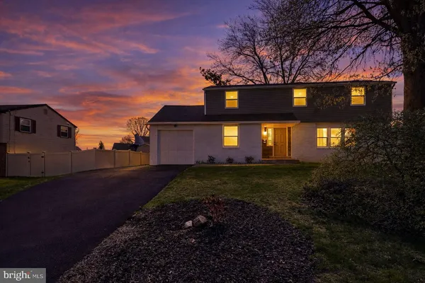 $638,500 | 299 Kent Road, Warminster, PA 18974
