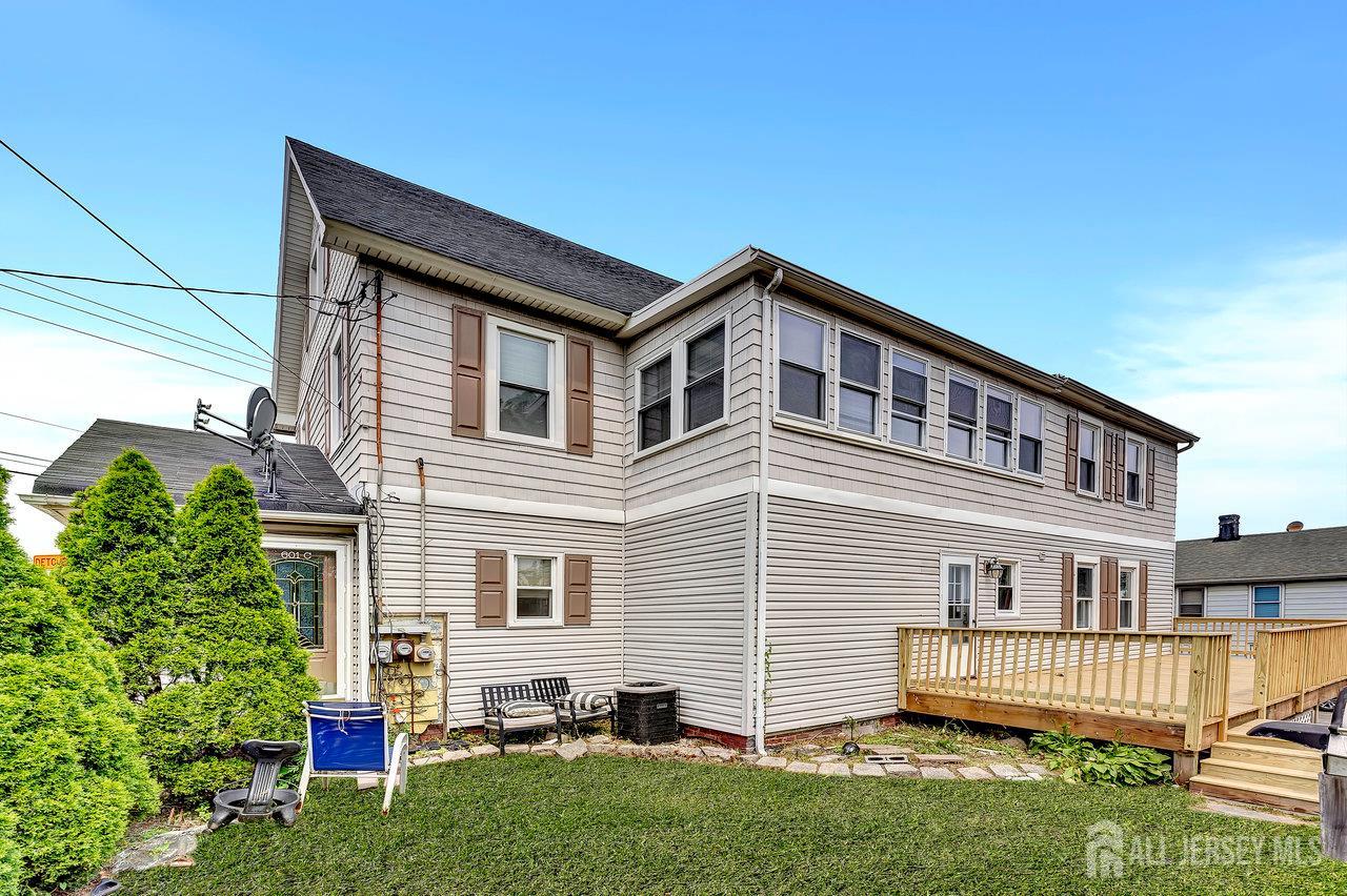 601 Ridgeway Avenue South Amboy, NJ 08879 - Photo 34 of 36 a front view of a house with a yard