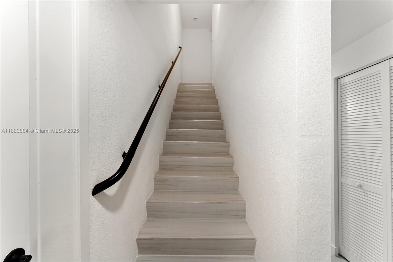 14590 Southwest 260th Street Homestead, FL 33032 - Photo 9 of 23 a view of entryway