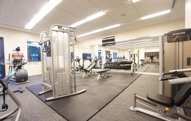 $4,600 | 999 Southwest 1st Avenue, Unit 1612, Miami, FL 33130