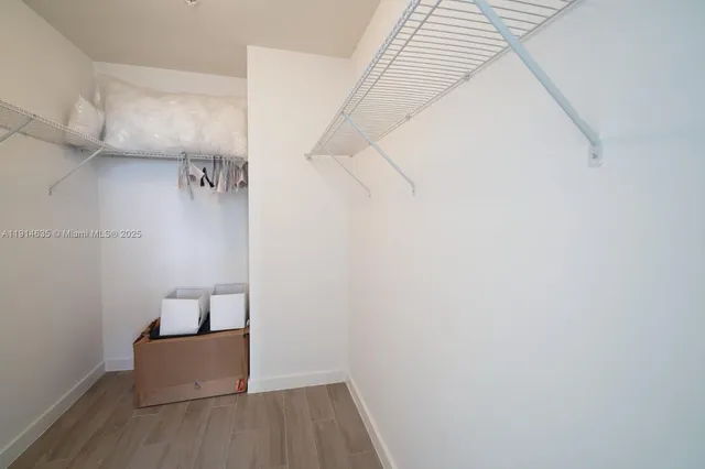 $4,600 | 999 Southwest 1st Avenue, Unit 1612, Miami, FL 33130