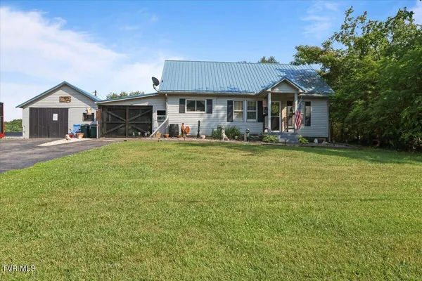 $275,000 | 319 Old Stage Road, Surgoinsville, TN 37873
