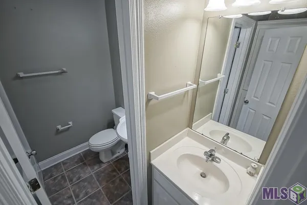 $150,000 | 13080 Burgess Avenue, Unit 8, Walker, LA 70785
