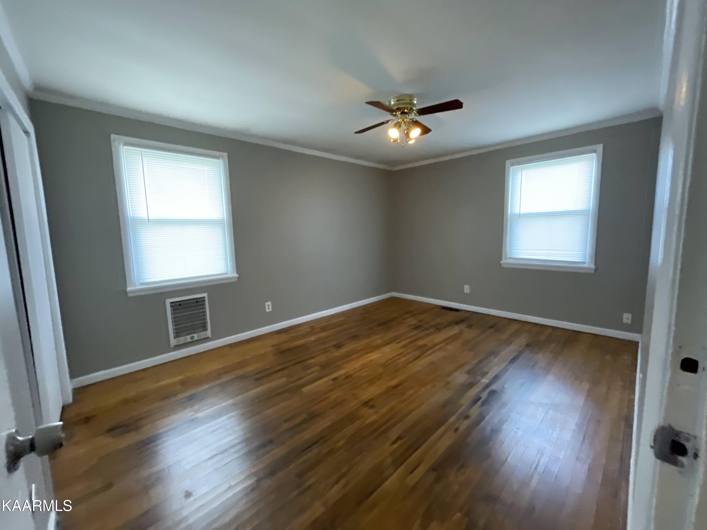 406 Walfred Road Knoxville, TN 37912 - Photo 14 of 26 IMG_0372