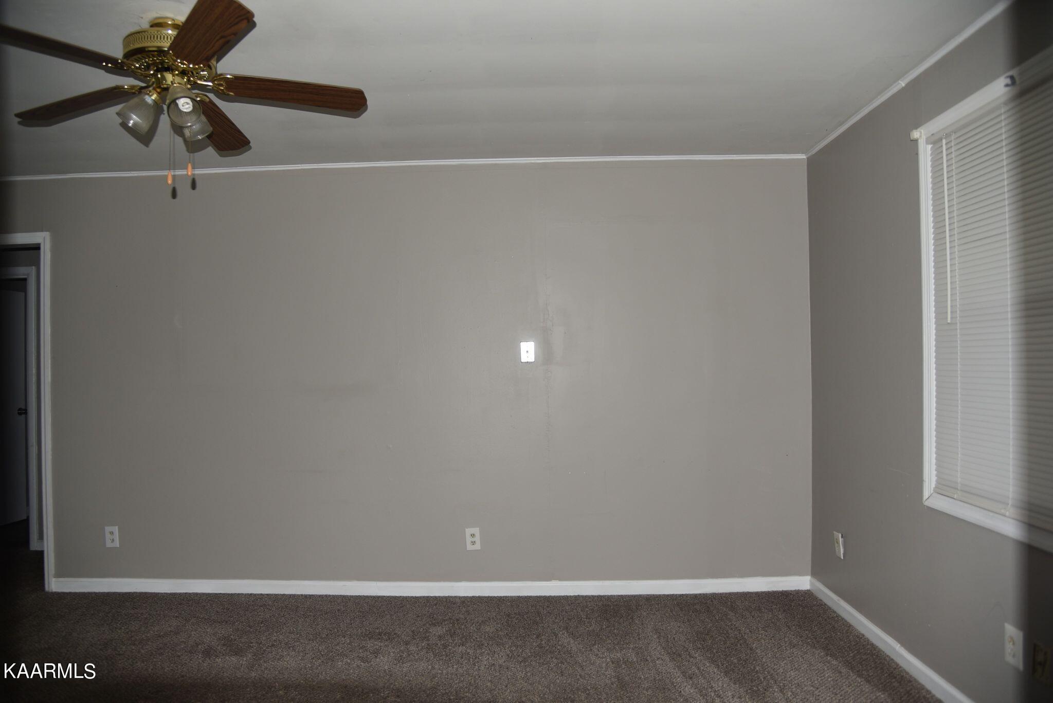 406 Walfred Road Knoxville, TN 37912 - Photo 8 of 26 269847653_923584618529550_26802554227107