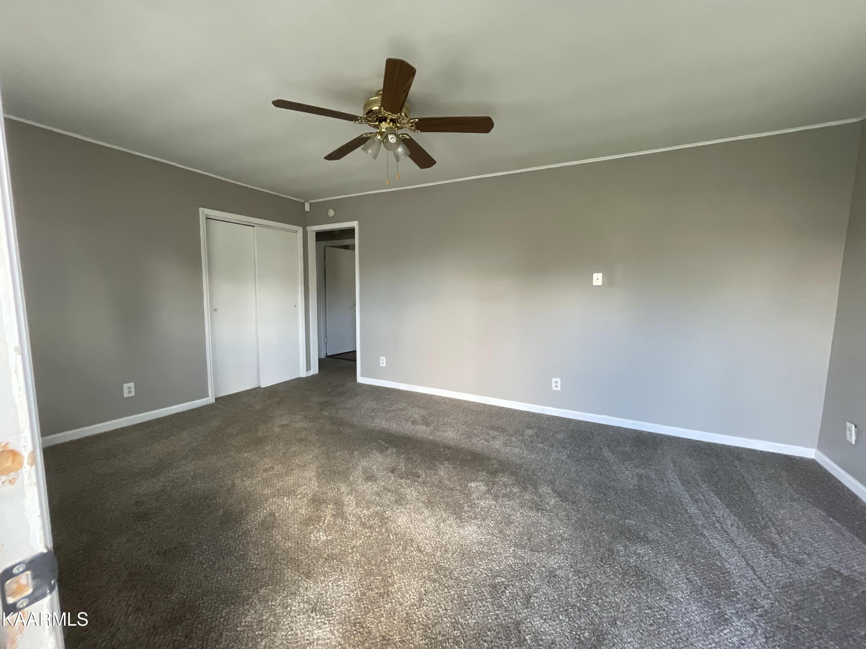 406 Walfred Road Knoxville, TN 37912 - Photo 10 of 26 IMG_0366