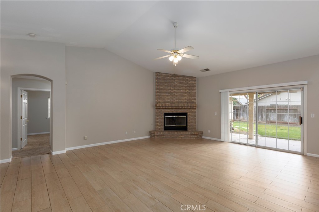 1276 Panorama Point Court Merced, CA 95340 - Photo 6 of 35