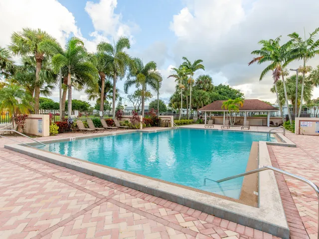 $2,450 | 855 Blue Ridge Circle, West Palm Beach, FL 33409