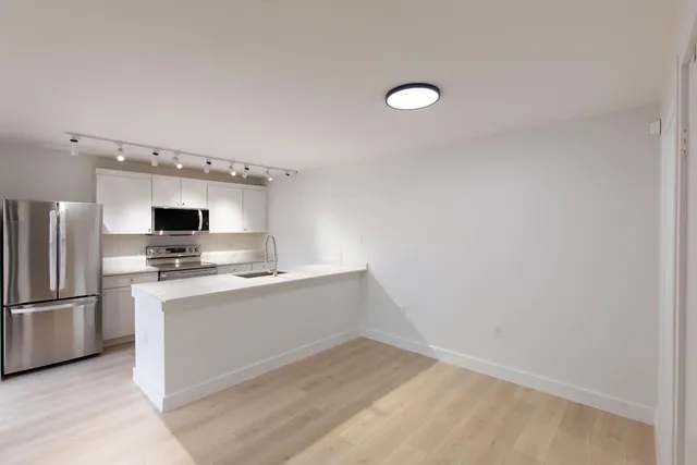 $2,450 | 855 Blue Ridge Circle, West Palm Beach, FL 33409