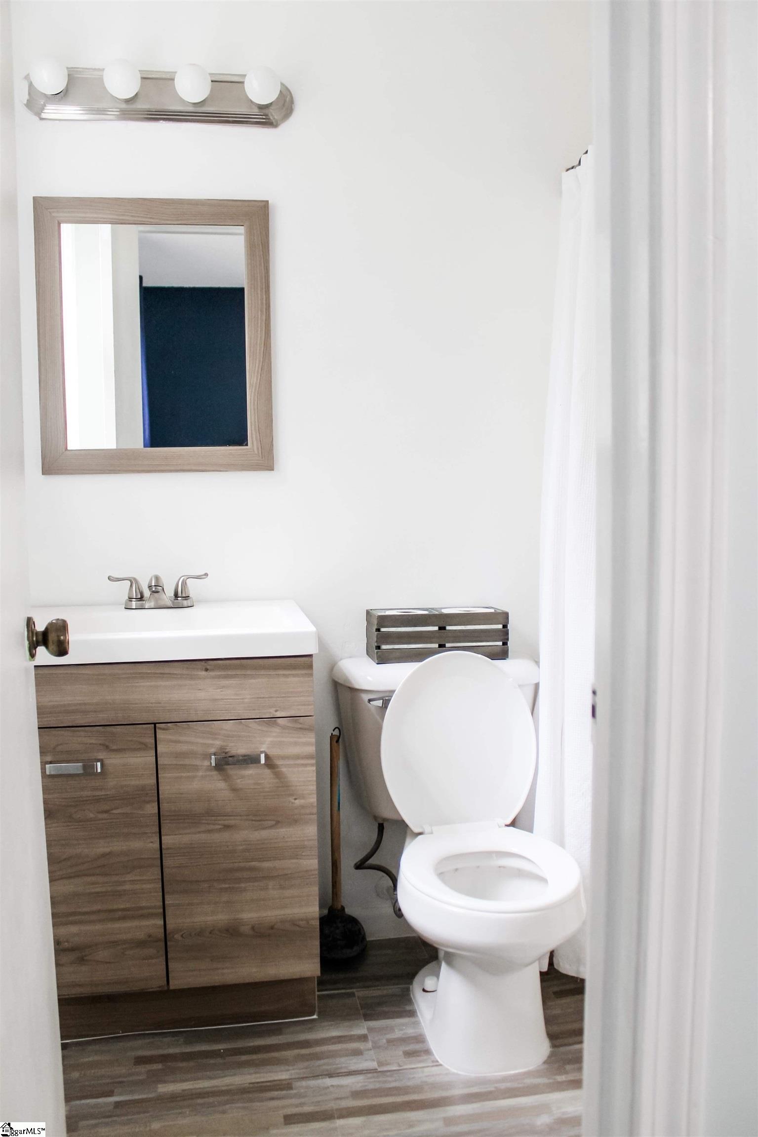 507 Timberlane Road Greer, SC 29651 - Photo 12 of 18