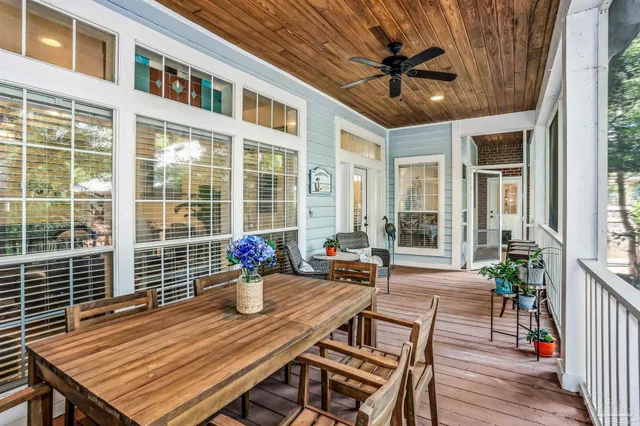 a view of a tennis court