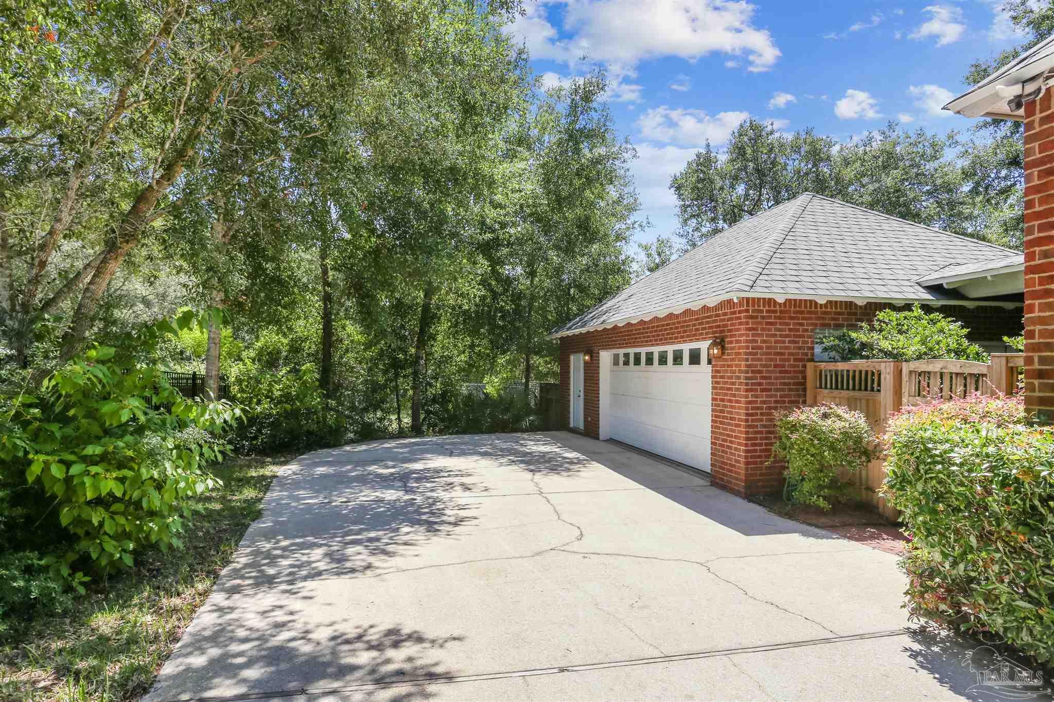 10180 Bittern Drive Pensacola, FL 32507 - Photo 5 of 58