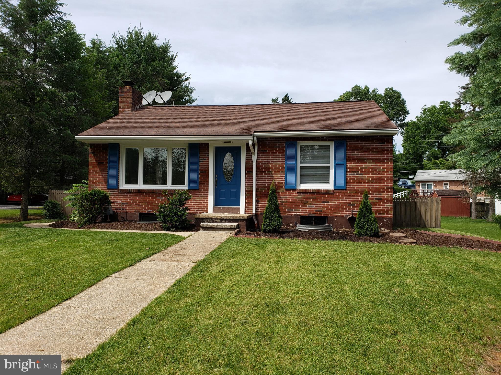 17 Montrose Boulevard Reading, PA 19607 - Photo 1 of 21 Gallery Image 1