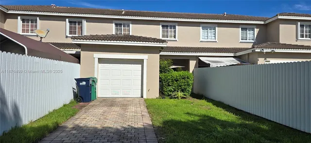 $2,325 | 27626 Southwest 142nd Avenue, Homestead, FL 33032