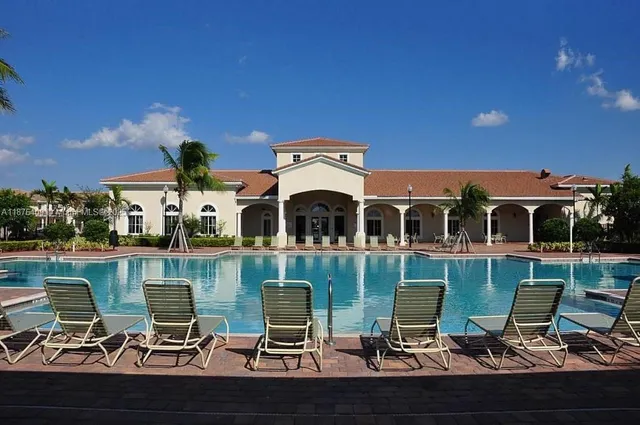 $2,325 | 27626 Southwest 142nd Avenue, Homestead, FL 33032