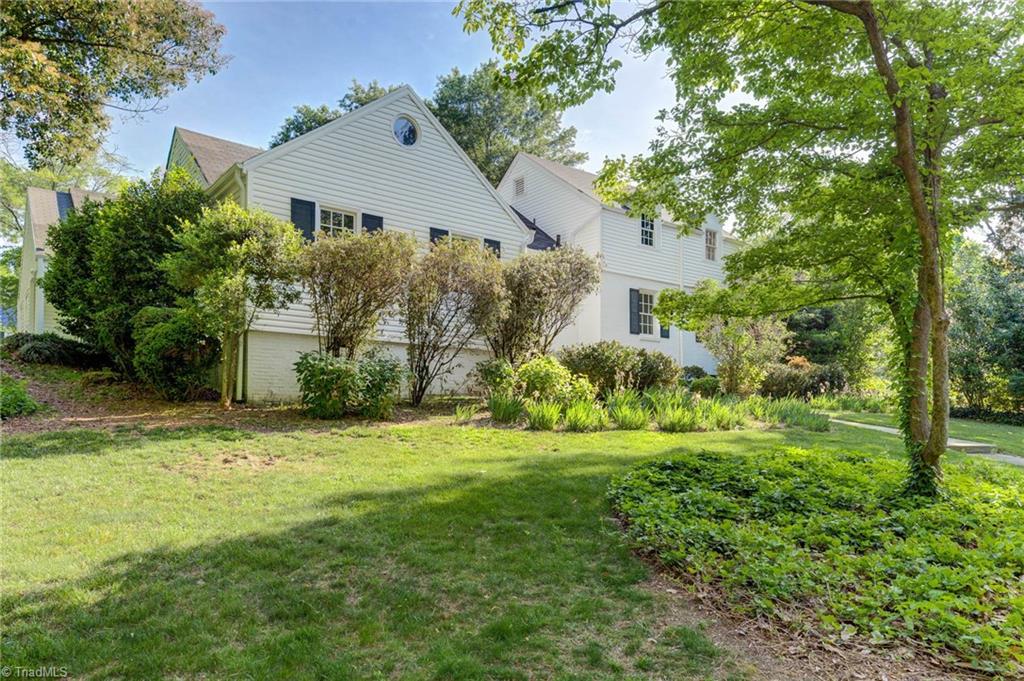 1108 Ferndale Boulevard High Point, NC 27262 - Photo 11 of 50