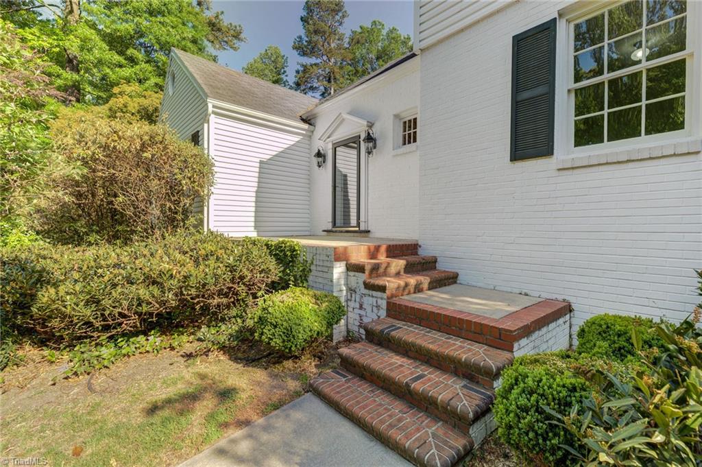 1108 Ferndale Boulevard High Point, NC 27262 - Photo 13 of 50