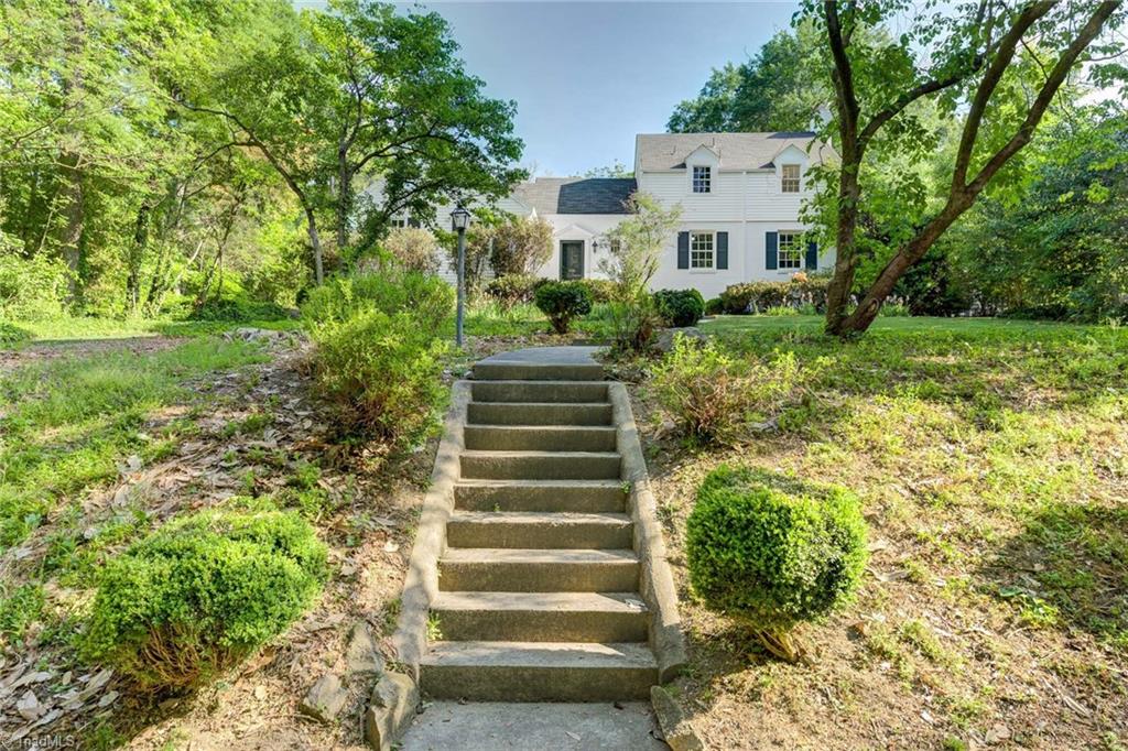 1108 Ferndale Boulevard High Point, NC 27262 - Photo 3 of 50