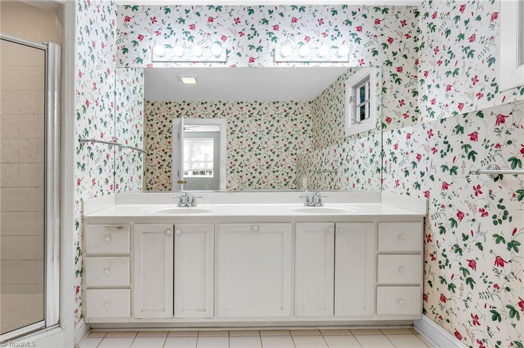 1108 Ferndale Boulevard High Point, NC 27262 - Photo 37 of 50