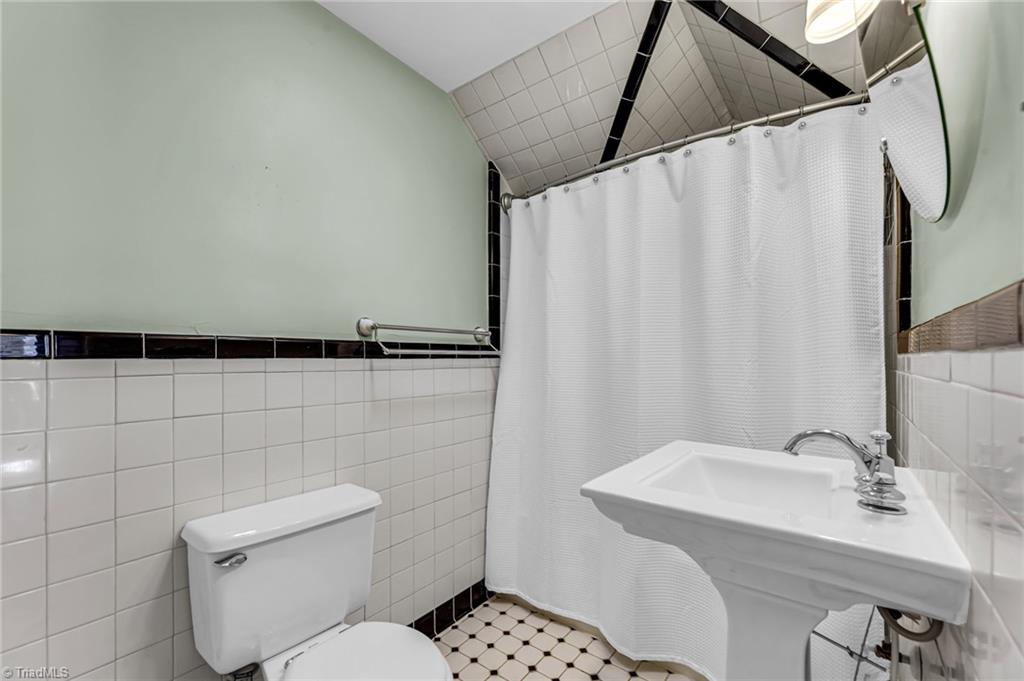 1108 Ferndale Boulevard High Point, NC 27262 - Photo 43 of 50