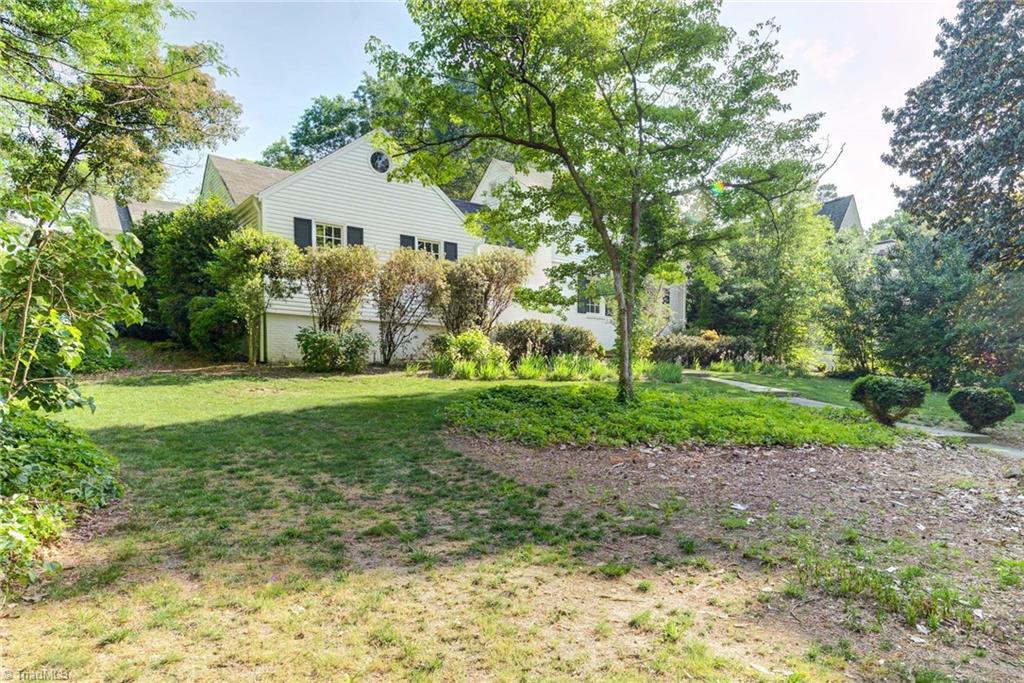 1108 Ferndale Boulevard High Point, NC 27262 - Photo 5 of 50