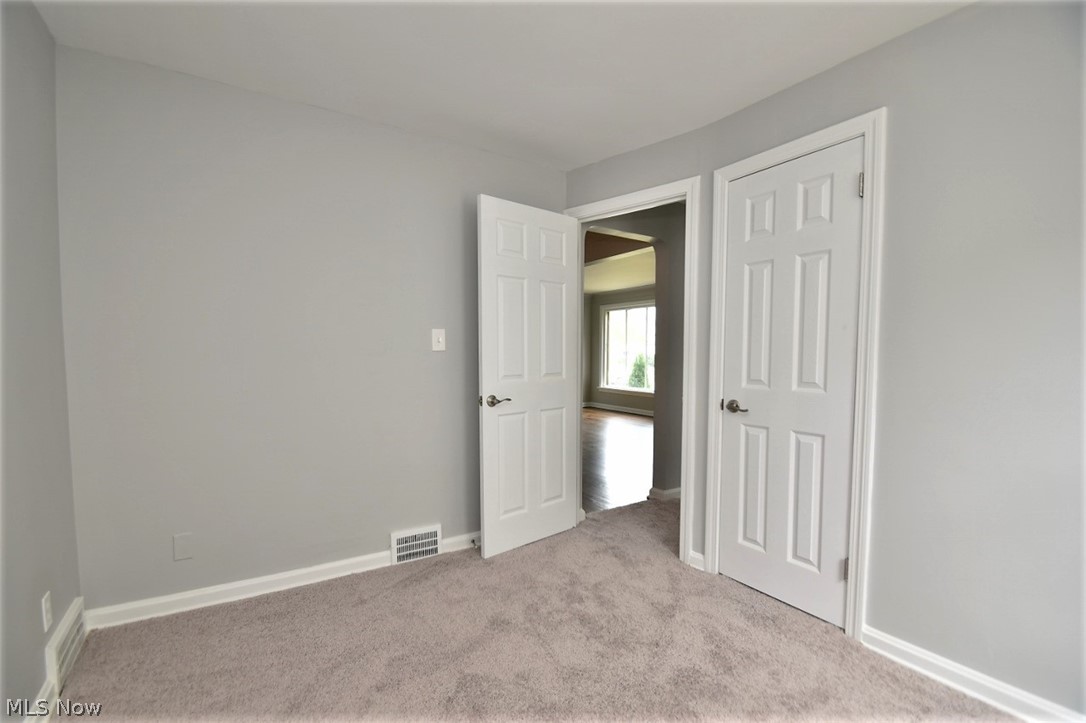 4186 Verona Road Cleveland, OH 44121 - Photo 14 of 35 Gallery Image 14