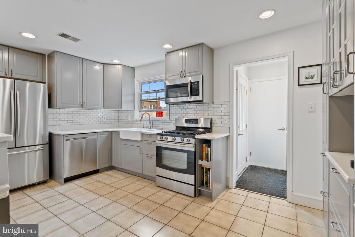 223 Ballymore Road Springfield, PA 19064 - Photo 11 of 29