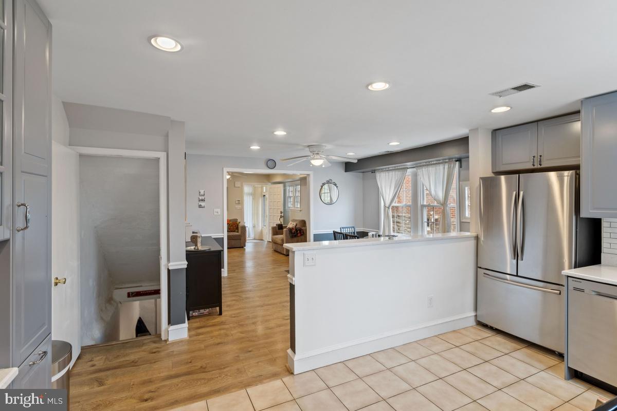 223 Ballymore Road Springfield, PA 19064 - Photo 14 of 29