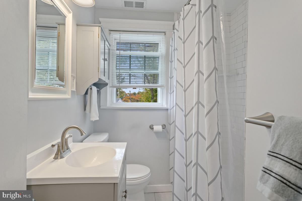 223 Ballymore Road Springfield, PA 19064 - Photo 17 of 29