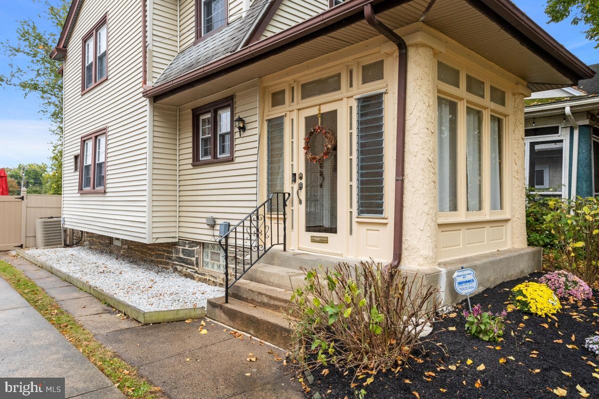 223 Ballymore Road Springfield, PA 19064 - Photo 3 of 29