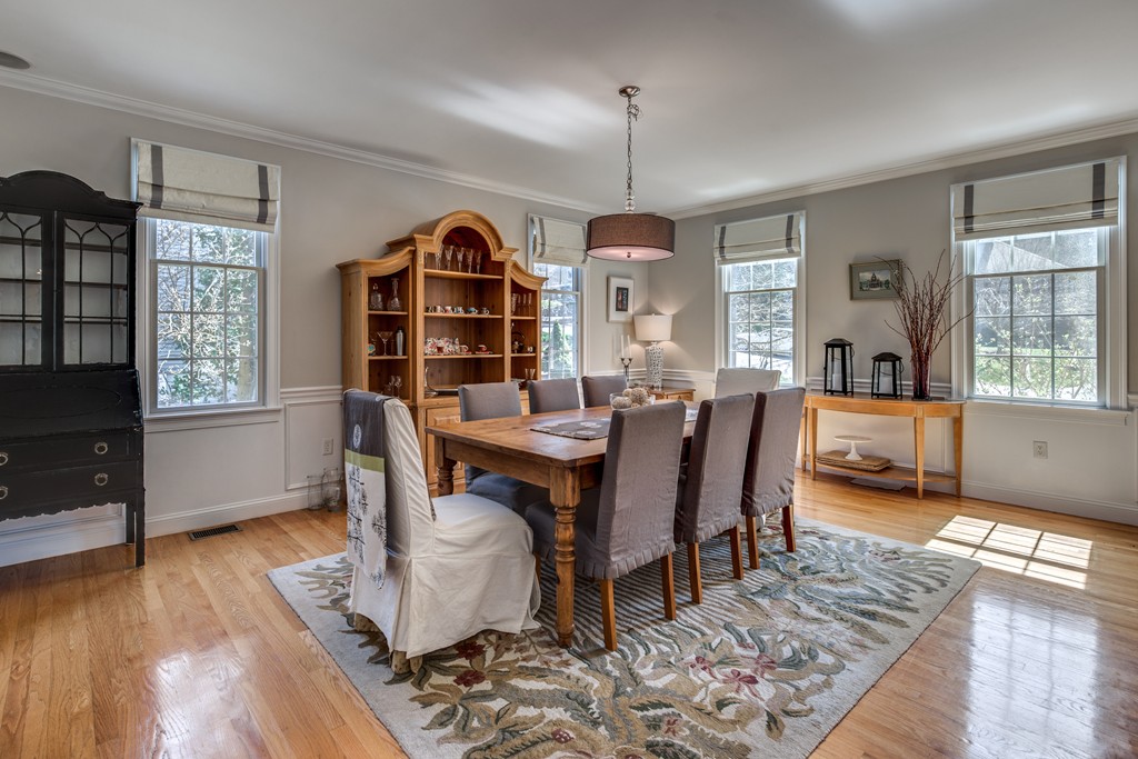 19 Bird Hill Road Lexington, MA 02421 - Photo 7 of 27 Gallery Image 7
