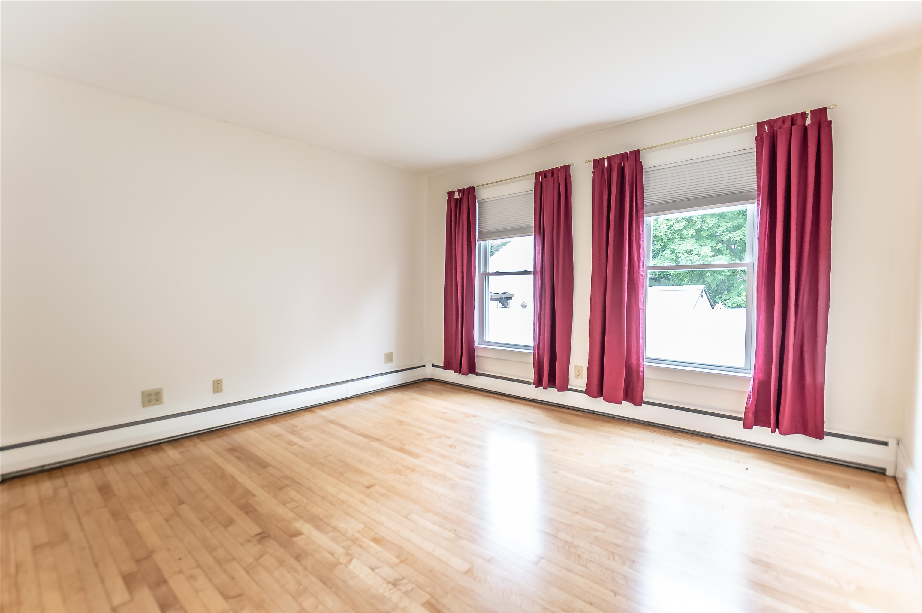 818 Howe Street Manchester, NH 03103 - Photo 23 of 34 Gallery Image 23