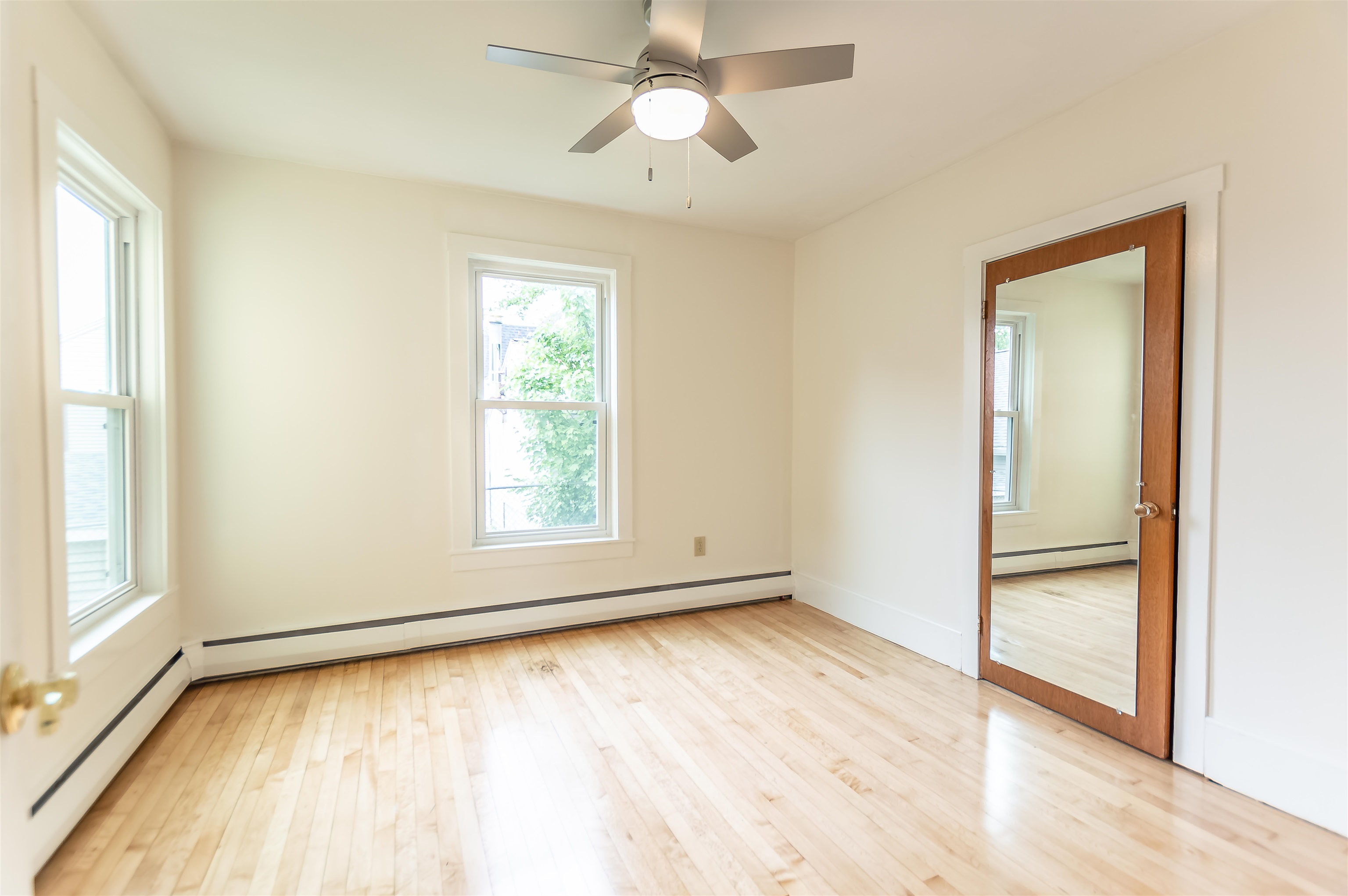 818 Howe Street Manchester, NH 03103 - Photo 24 of 34 Gallery Image 24