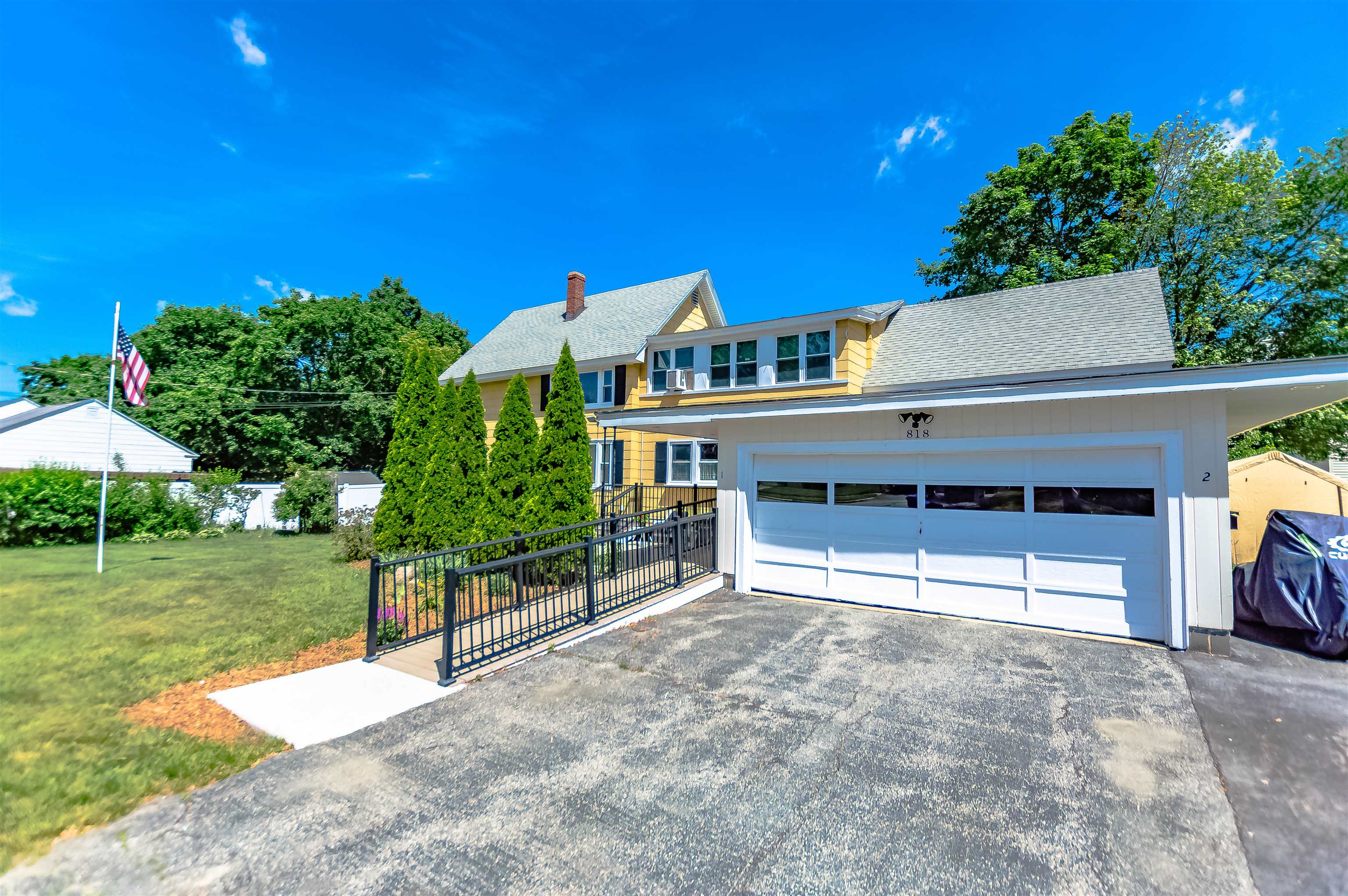 818 Howe Street Manchester, NH 03103 - Photo 7 of 34 Gallery Image 7