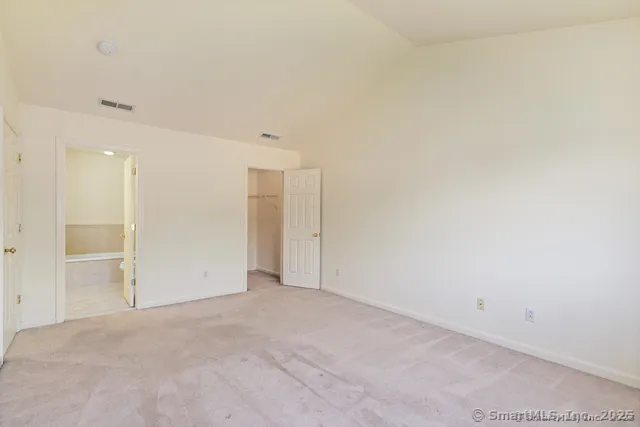 $3,600 | 2435 Bedford Street, Unit 21HH, Stamford, CT 06905