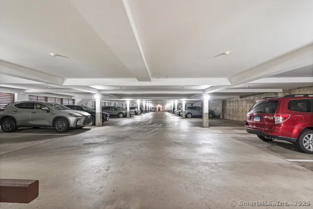 $3,600 | 2435 Bedford Street, Unit 21HH, Stamford, CT 06905