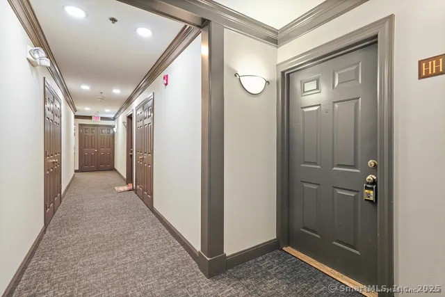 $3,600 | 2435 Bedford Street, Unit 21HH, Stamford, CT 06905