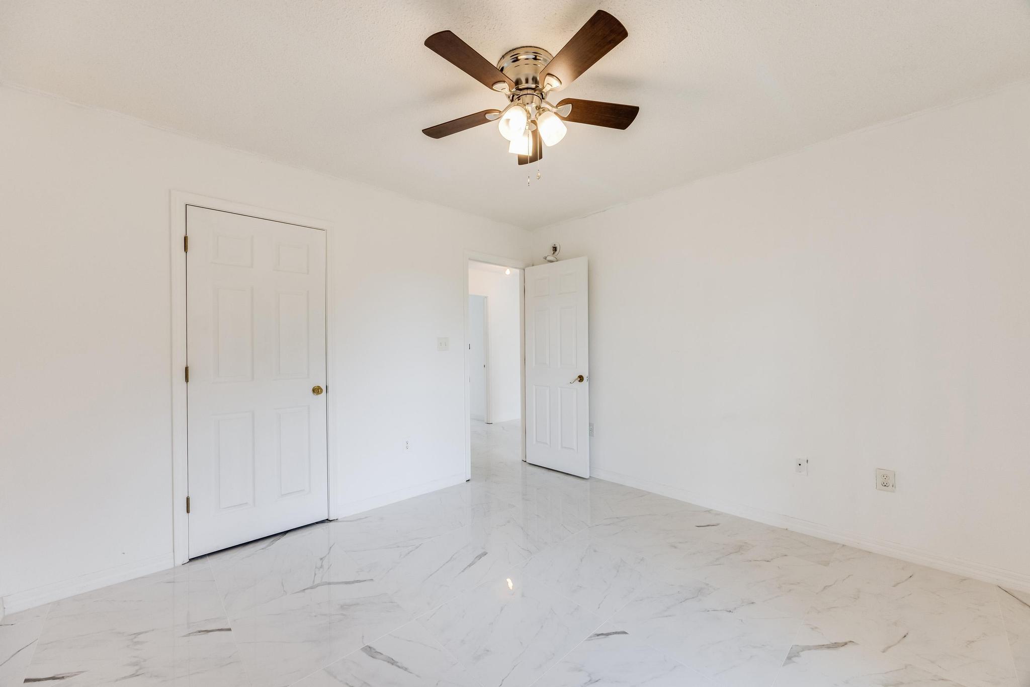 4140 Big Buck Trail Crestview, FL 32539 - Photo 31 of 40 a view of an empty room