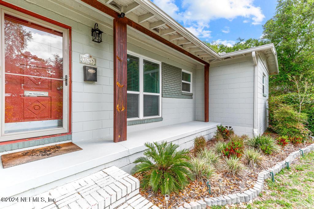 3645 Marianna Road Jacksonville, FL 32217 - Photo 42 of 44 a house with a outdoor space