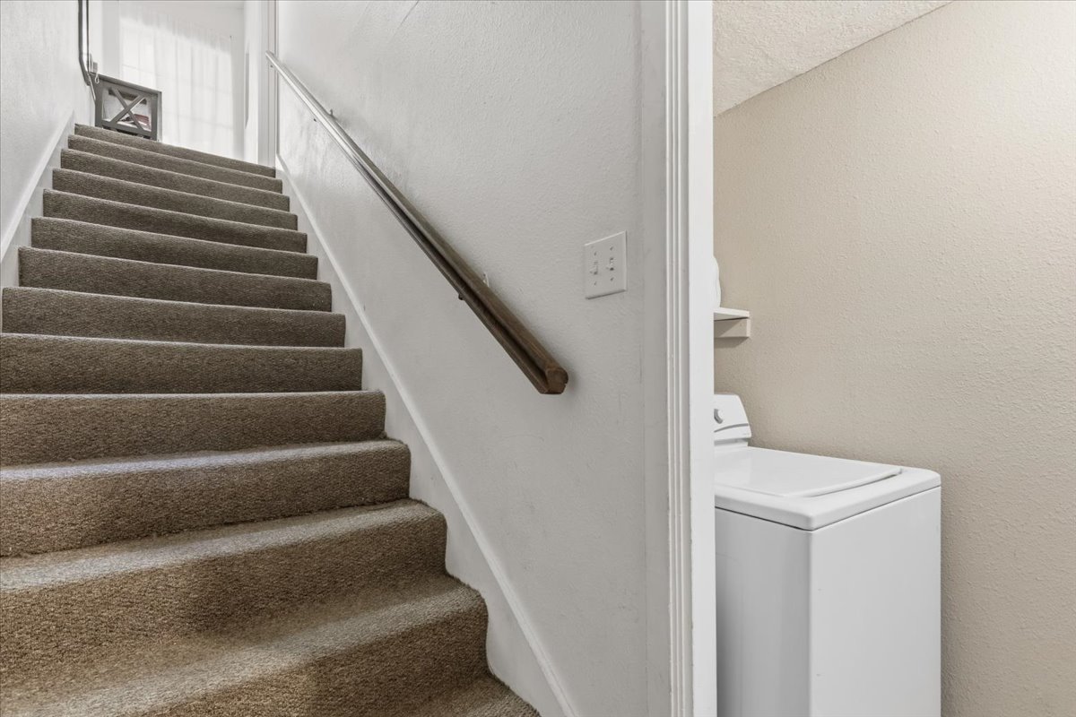 6307 Shadow Valley Drive Austin, TX 78731 - Photo 12 of 24