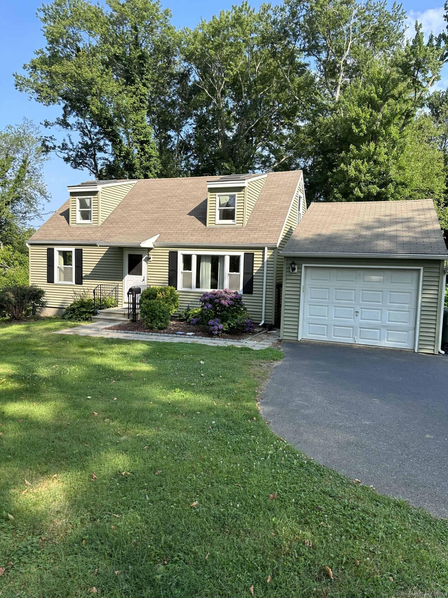 1448 New Haven Avenue, Milford, CT 06460 Compass