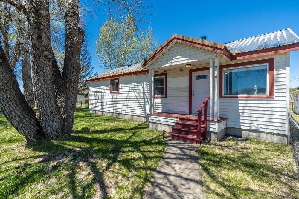 94101 Highway 70 Chilcoot, CA 96105 - Photo 4 of 27