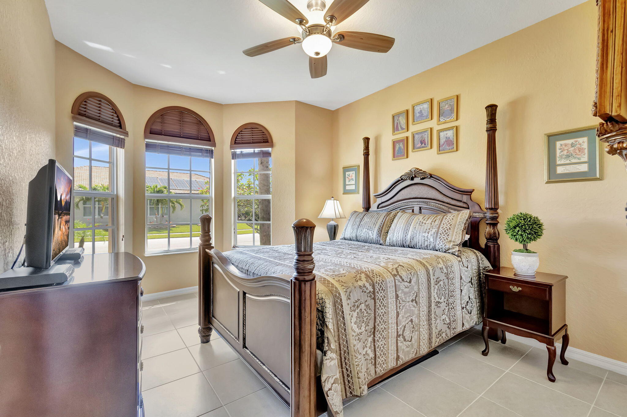 7221 Damita Drive Lake Worth, FL 33463 - Photo 20 of 38 62-web-or-mls-DSC_2555