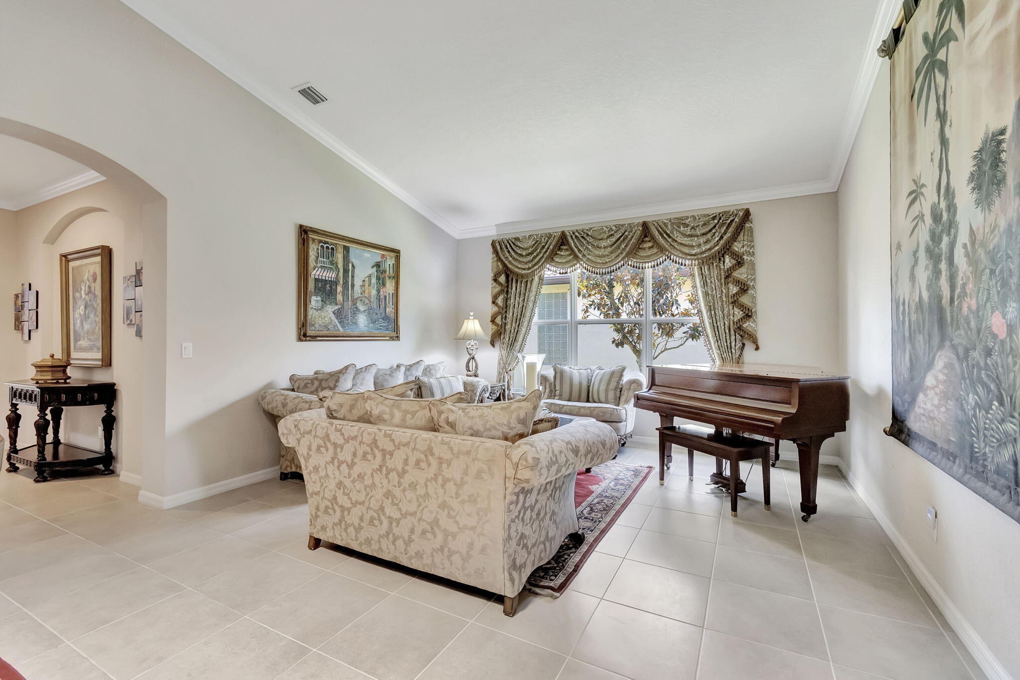 7221 Damita Drive Lake Worth, FL 33463 - Photo 5 of 38 37-web-or-mls-DSC_2330