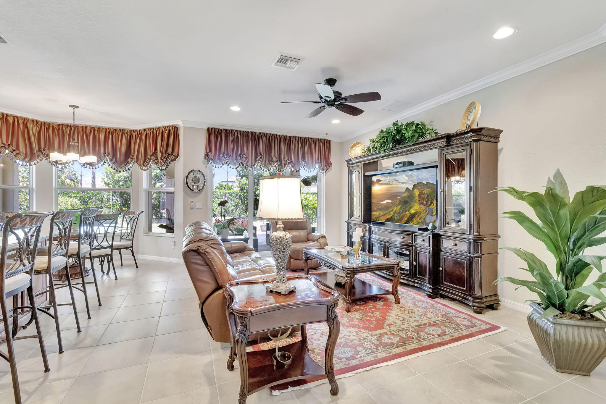 7221 Damita Drive Lake Worth, FL 33463 - Photo 8 of 38 42-web-or-mls-DSC_2370